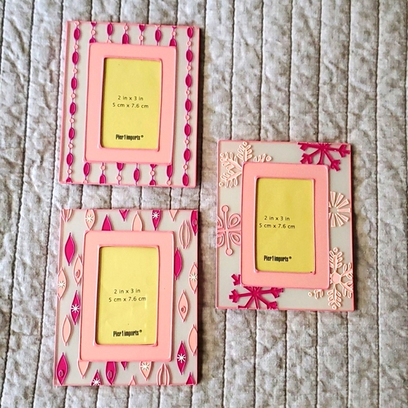 Pier 1 Imports Set of 3 Pink Christmas Decor Frame - Picture 2 of 6